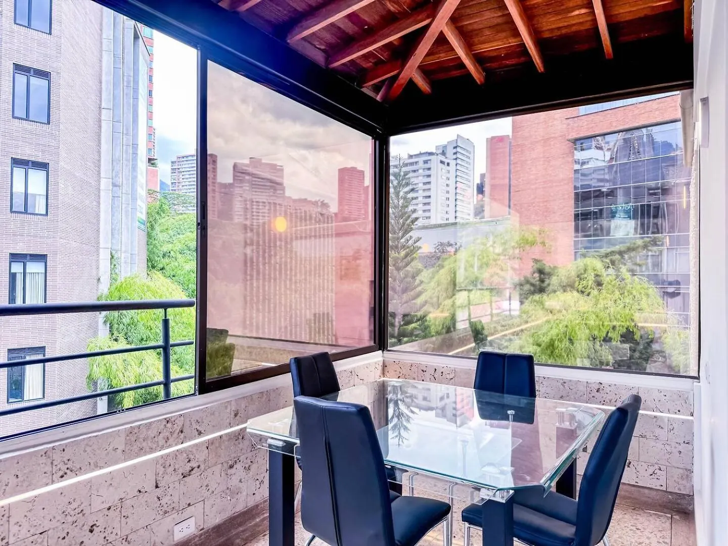 3Br 240 M Ac Pool El Tesoro Apartment Medellin 0*,