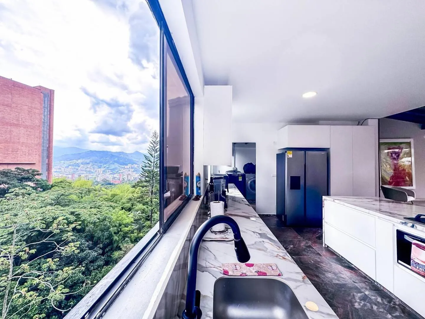 3Br 240 M Ac Pool El Tesoro Apartment Medellin