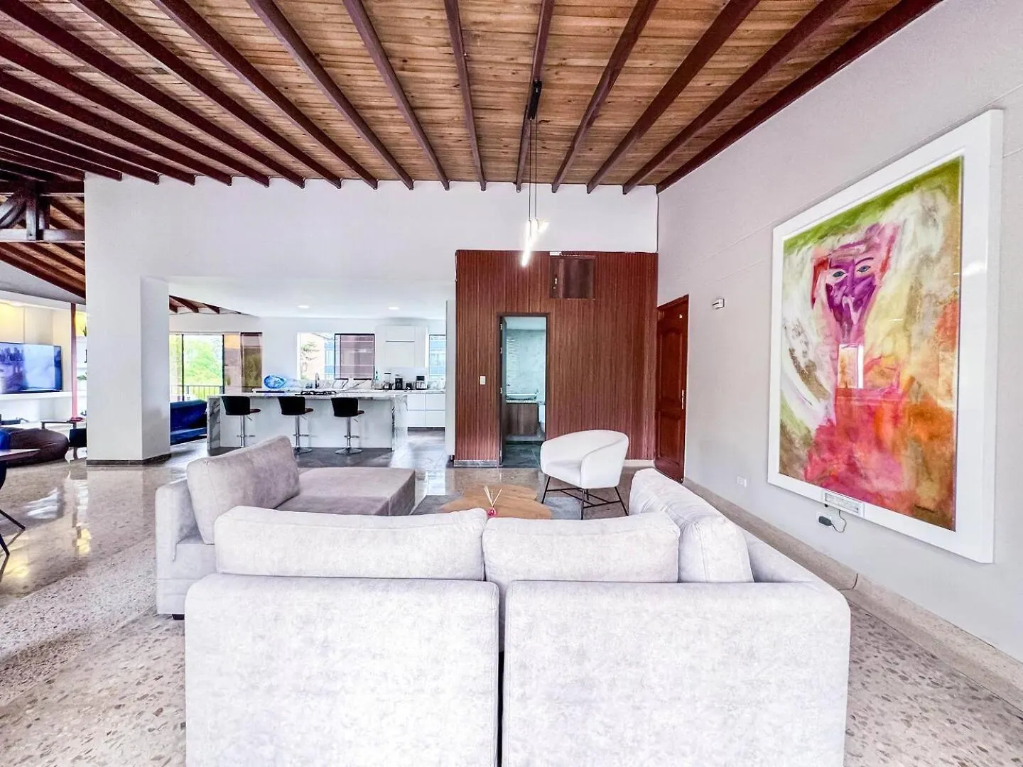 דירות מדיין 3Br 240 M Ac Pool El Tesoro קולומביה